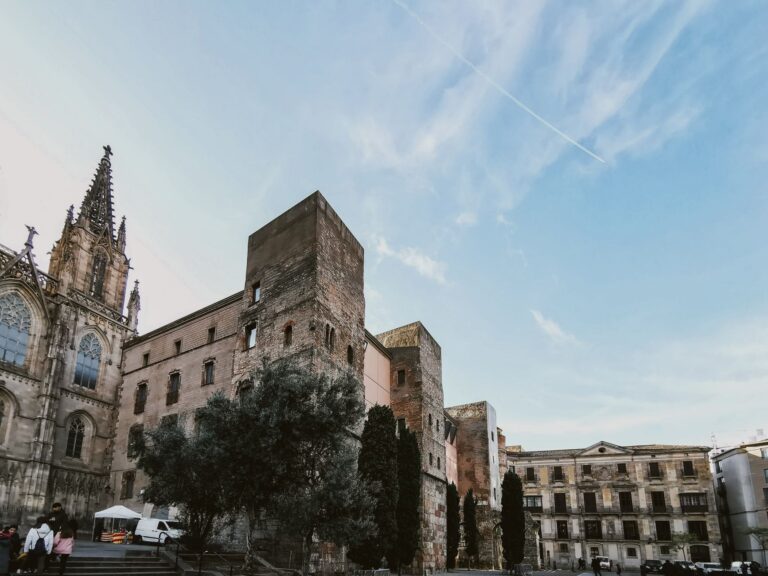 Pope Leo XIV draws thousands in Barcelona visit
