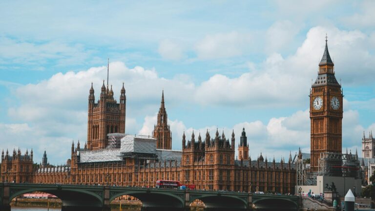 Starmer fights for survival as Brussels watches with concern