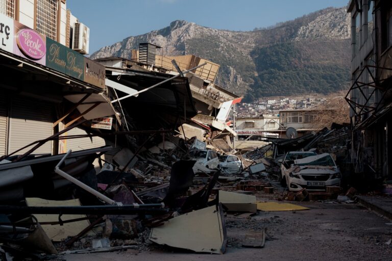 Venezuela quake recovery needs real action, says UN relief chief