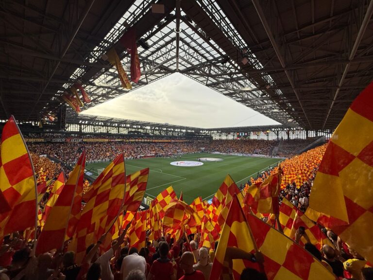 Spain thrash France 2-0 to reach World Cup final in Dallas