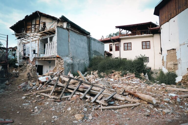 Syrians returning home find ruins, red tape and broken dreams